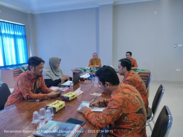 Tim Auditor Lakukan Audit di Fakultas Ilmu Komputer UM Metro: Tinjau Keuangan, SOTK, dan SOP sebagai Bagian dari Evaluasi dan Pengendalian Mutu