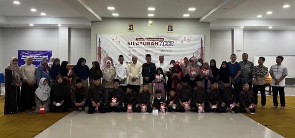 Silaturahmeet FIKOM 2026 Gandeng PT. Innes Arsen Wisata dan IKA Alumni Prodi Ilmu Komputer Berbagi THR dengan Anak Asuh Panti Asuhan Budi Utomo